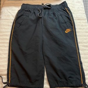 Nike pedal pushers cropped capris